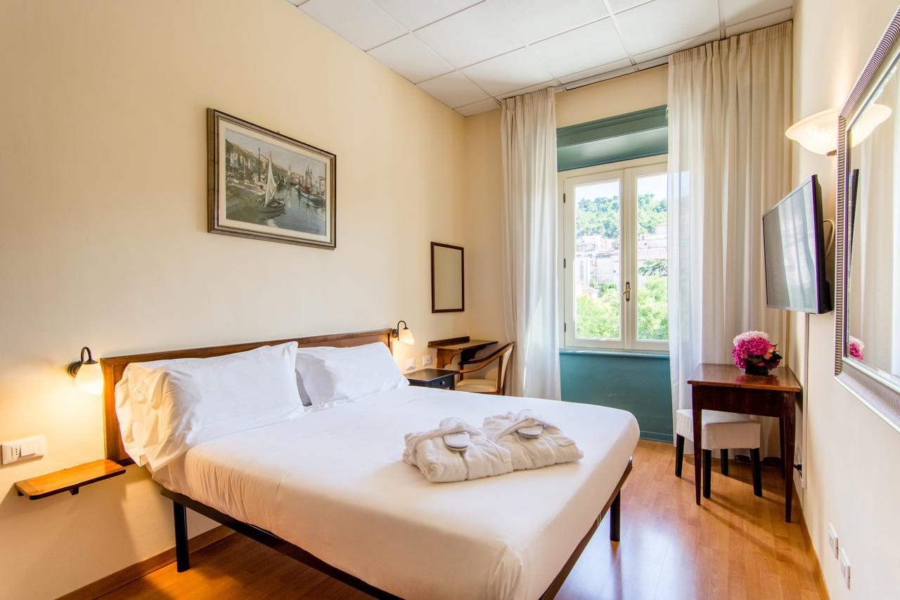 Hotel Della Vittoria Ancona Dış mekan fotoğraf